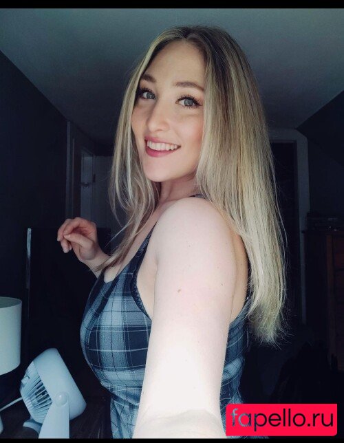 juliatvgames Nude Onlyfans Photo 35