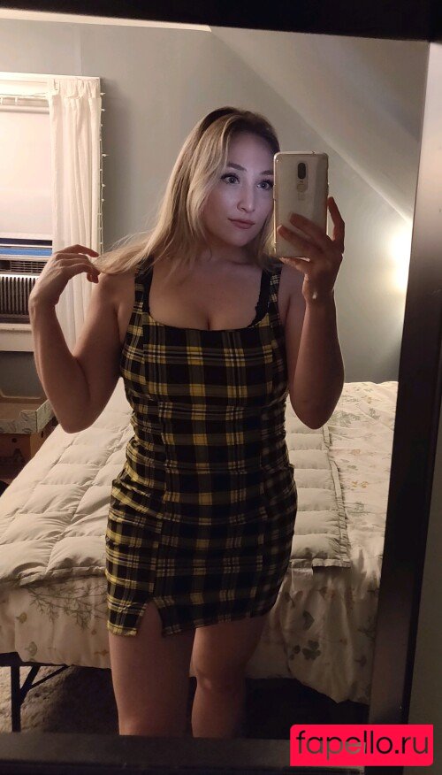 juliatvgames Nude Onlyfans Photo 13