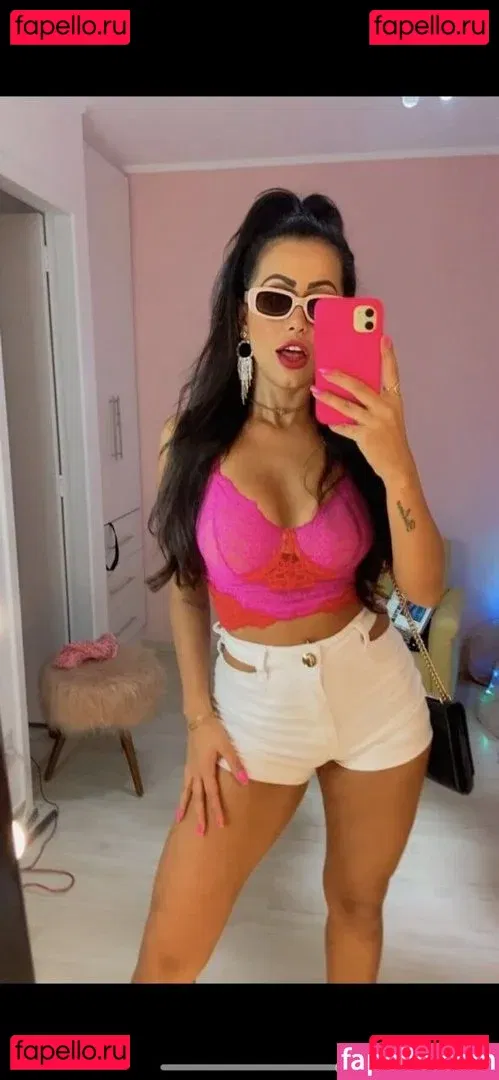 Nina Klein Onlyfans Photo Gallery 