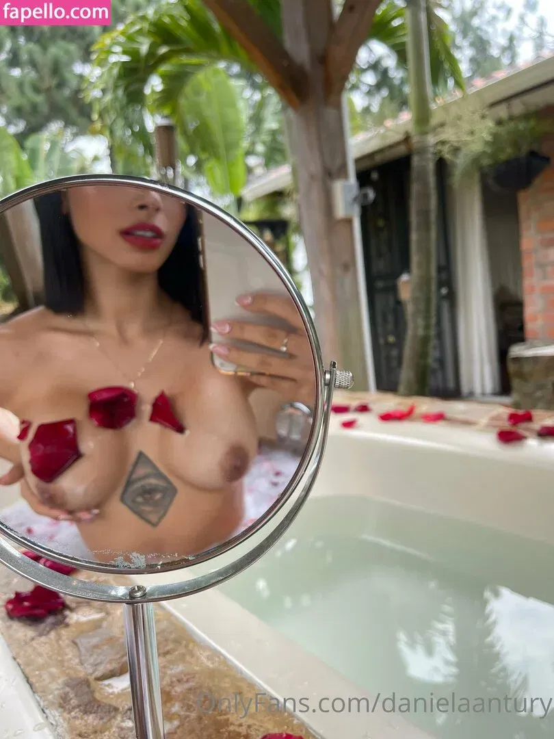 Daniela Antury Onlyfans Photo Gallery 
