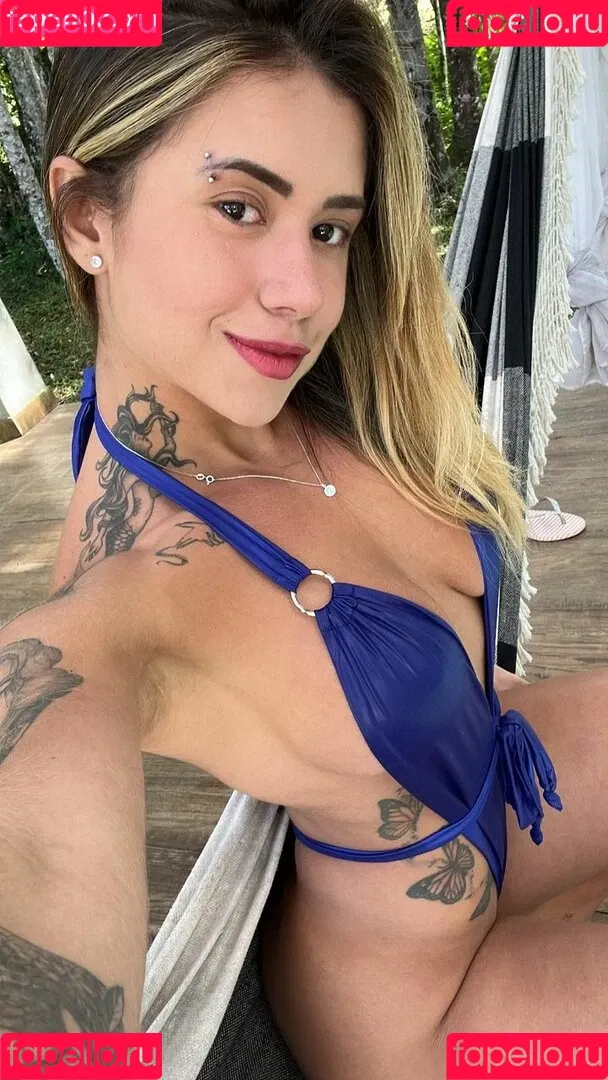 Larissa Sumpani Onlyfans Photo Gallery 