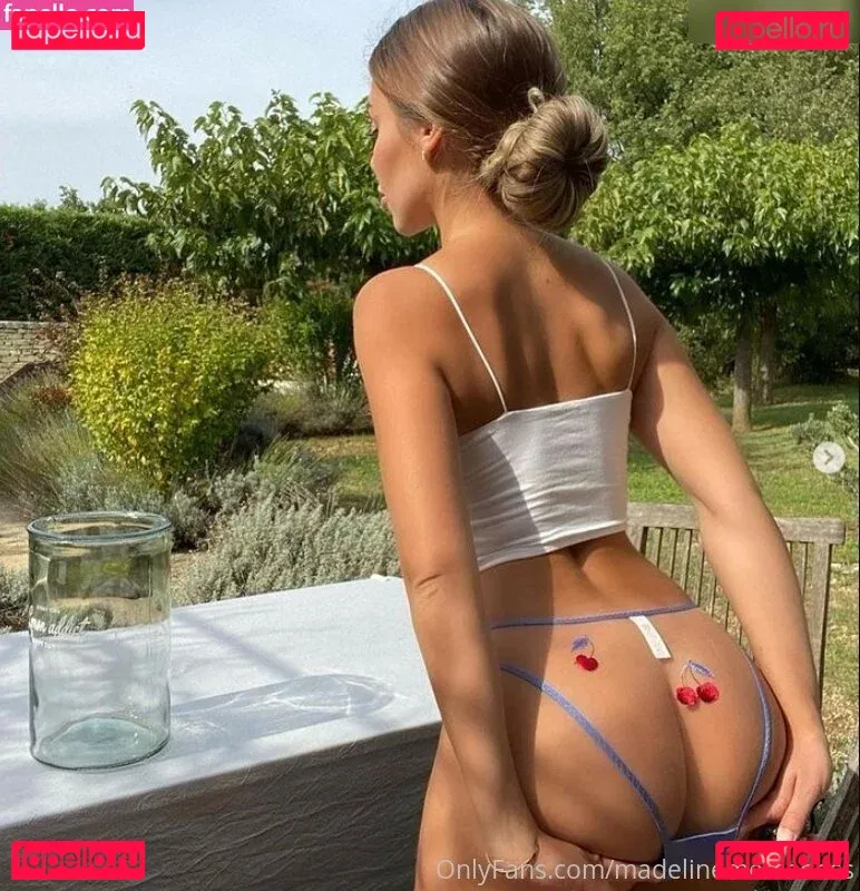 Madeline Mercedes Onlyfans Photo Gallery 