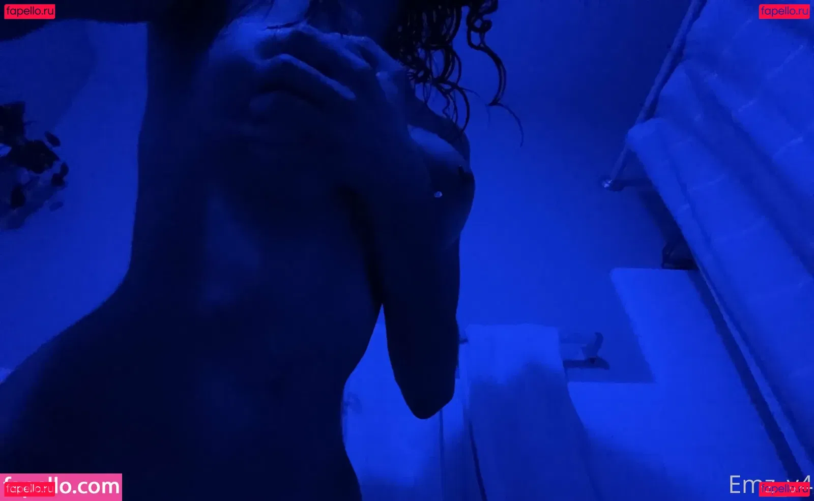 emz_v3 Onlyfans Photo Gallery 