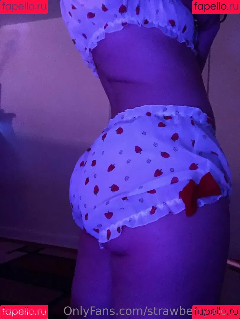 strawberrytootx Onlyfans Photo Gallery 