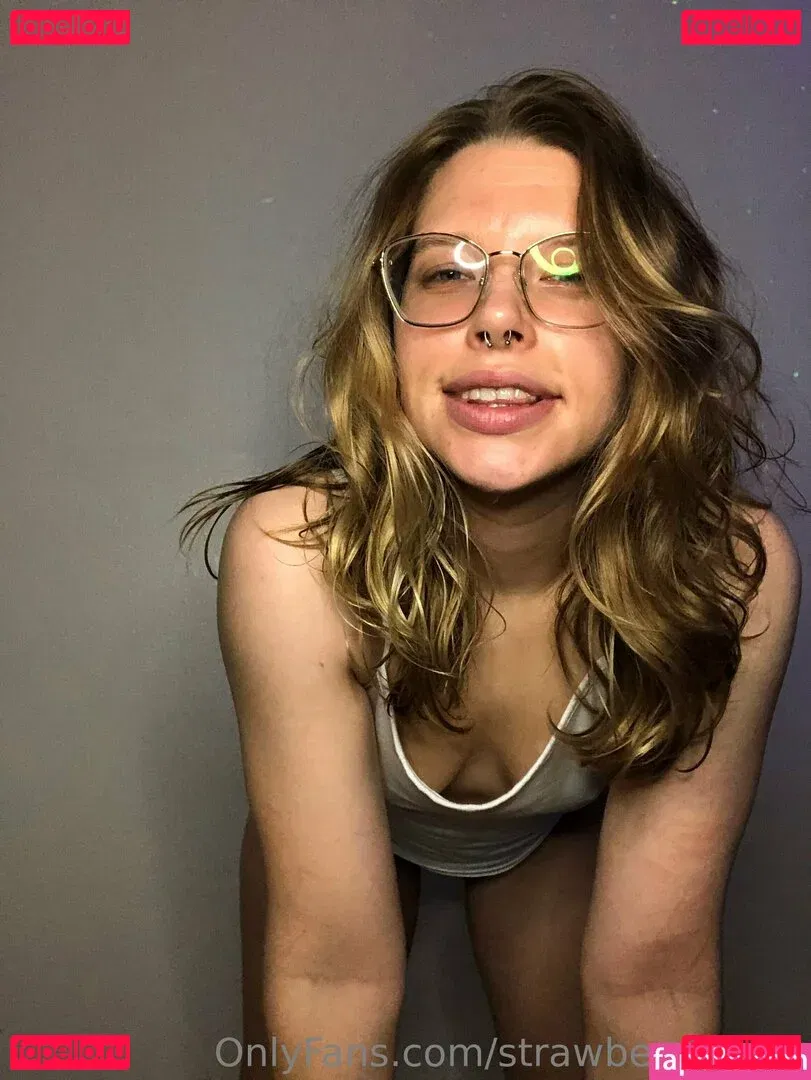 strawberrytootx Onlyfans Photo Gallery 