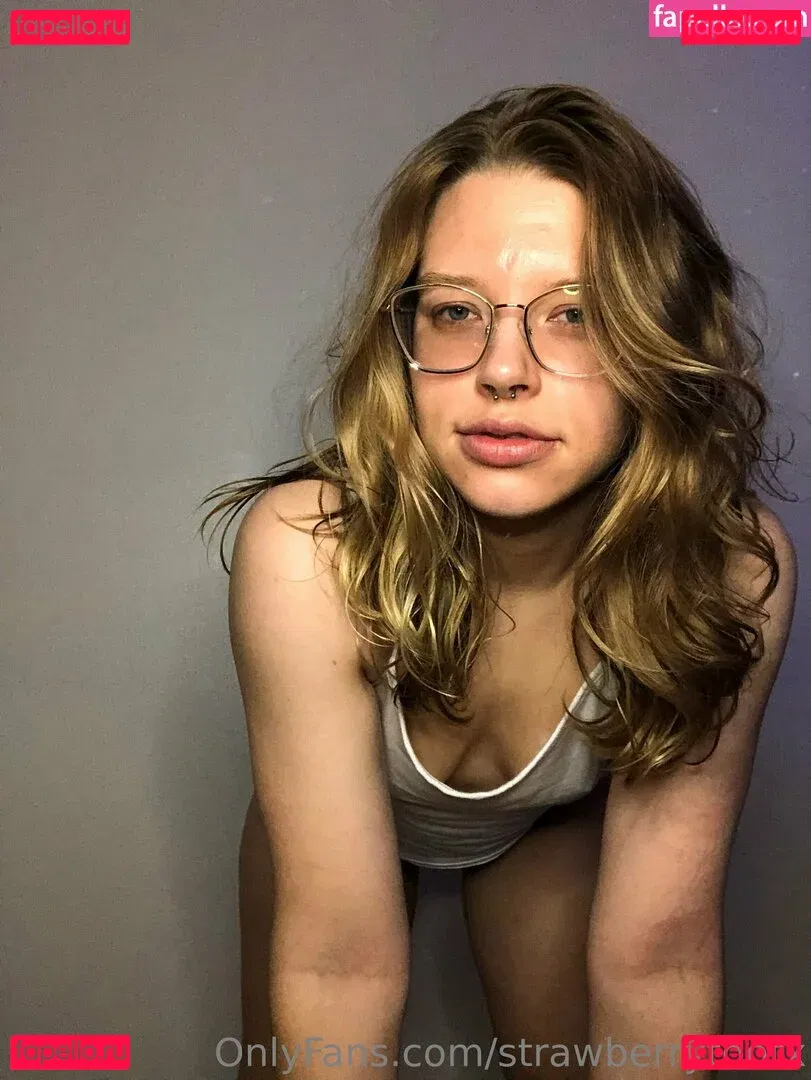 strawberrytootx Onlyfans Photo Gallery 