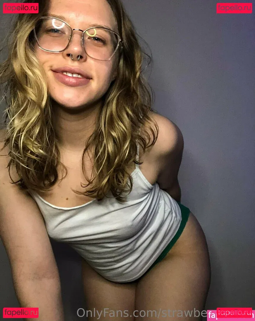 strawberrytootx Onlyfans Photo Gallery 