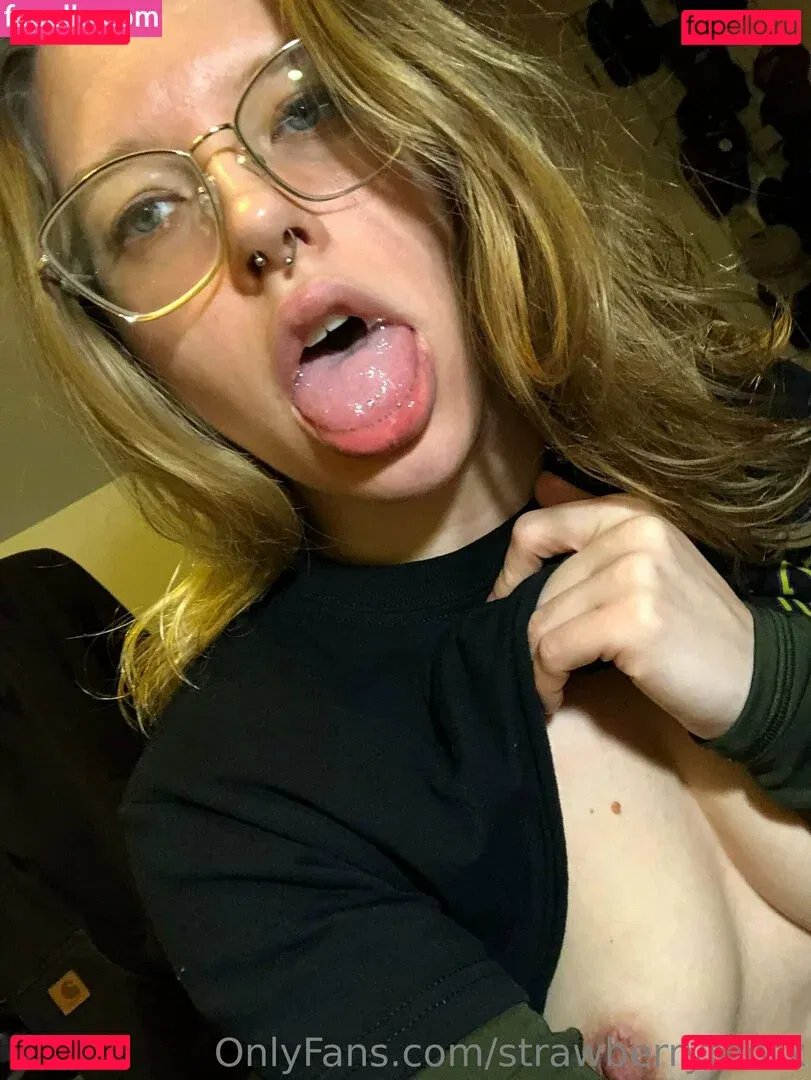 strawberrytootx Onlyfans Photo Gallery 
