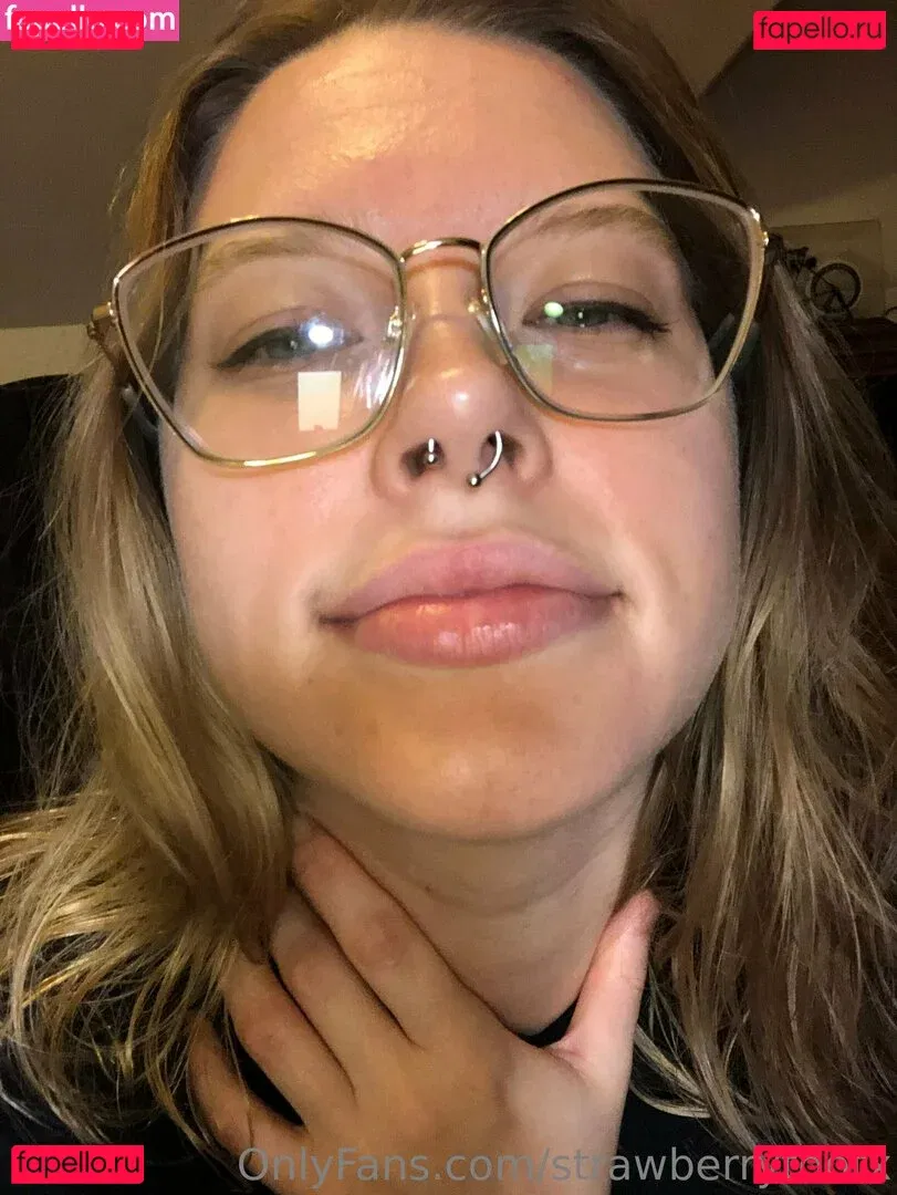 strawberrytootx Onlyfans Photo Gallery 