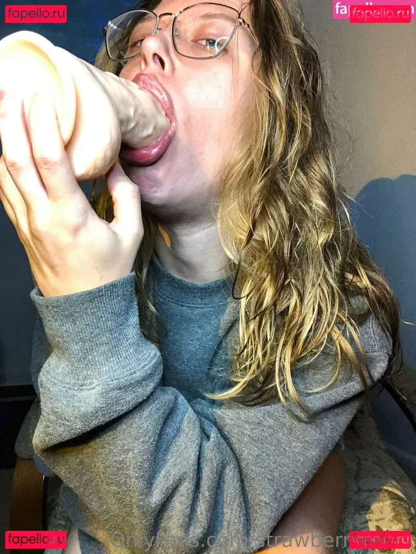 strawberrytootx Onlyfans Photo Gallery 