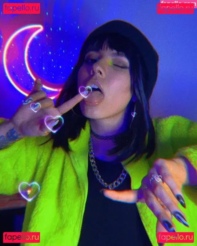 Some ASMRtist Onlyfans Photo Gallery 