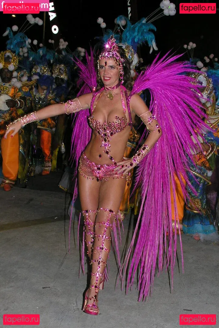 Luma De Oliveira Onlyfans Photo Gallery 