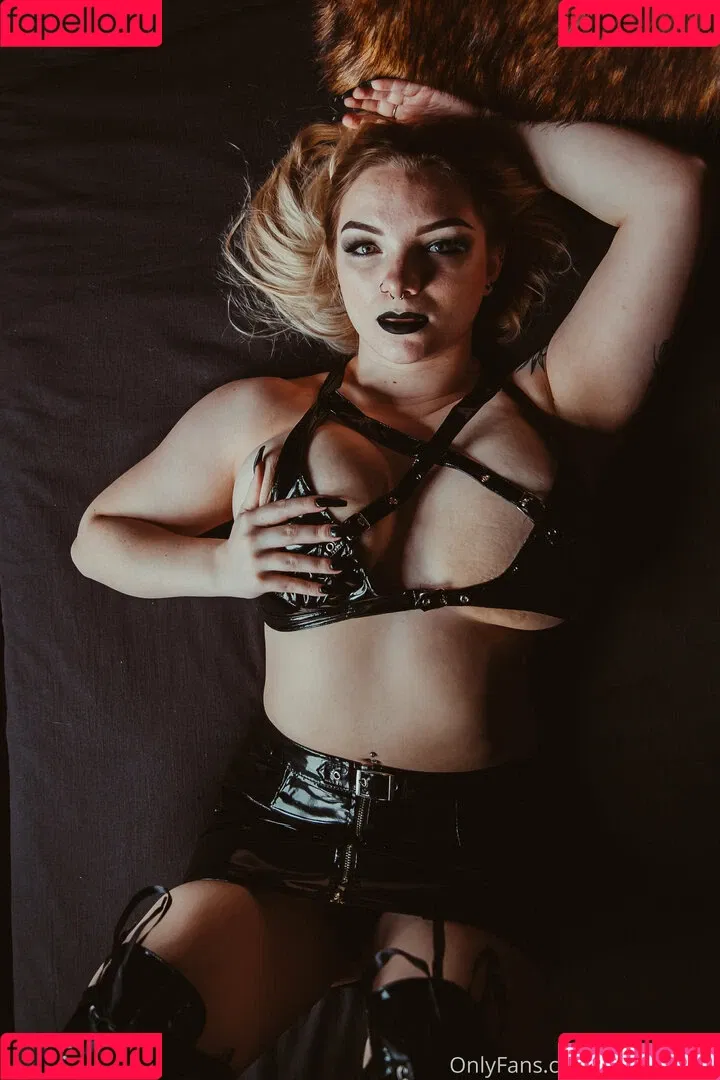 thelilithjane Onlyfans Photo Gallery 