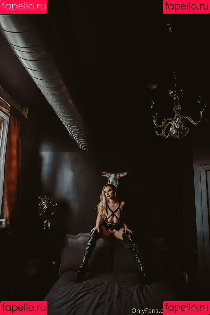 thelilithjane Onlyfans Photo Gallery 