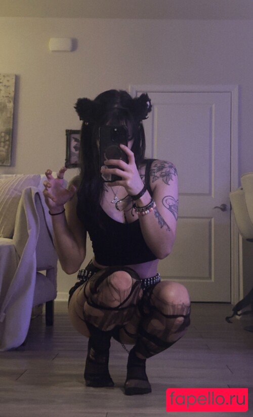 Luna Feet Nude Onlyfans Photo 7