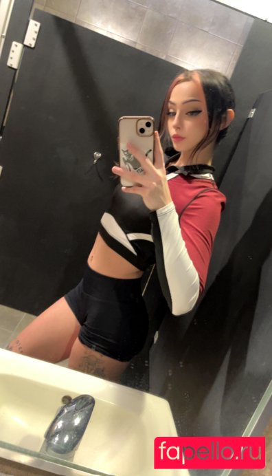 Luna Feet Nude Onlyfans Photo 4
