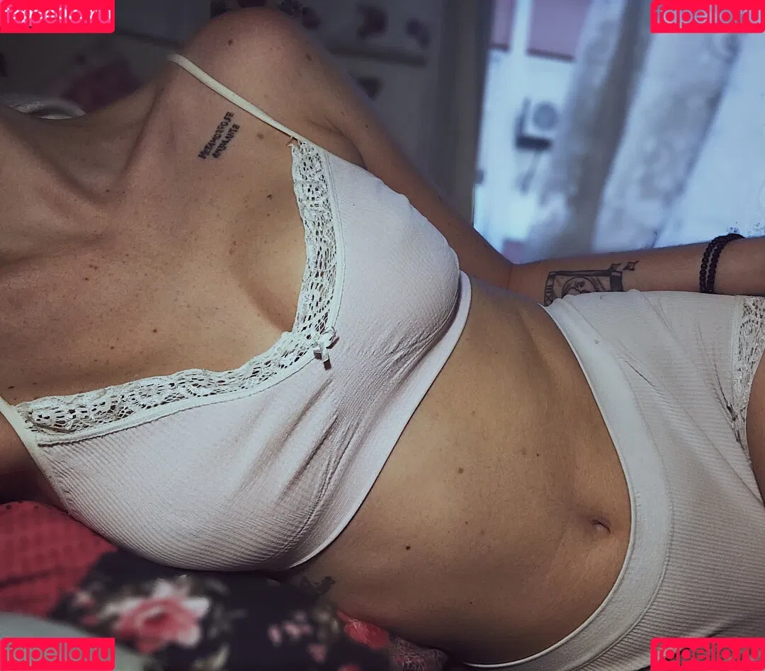 Larissa Basgal Onlyfans Photo Gallery 