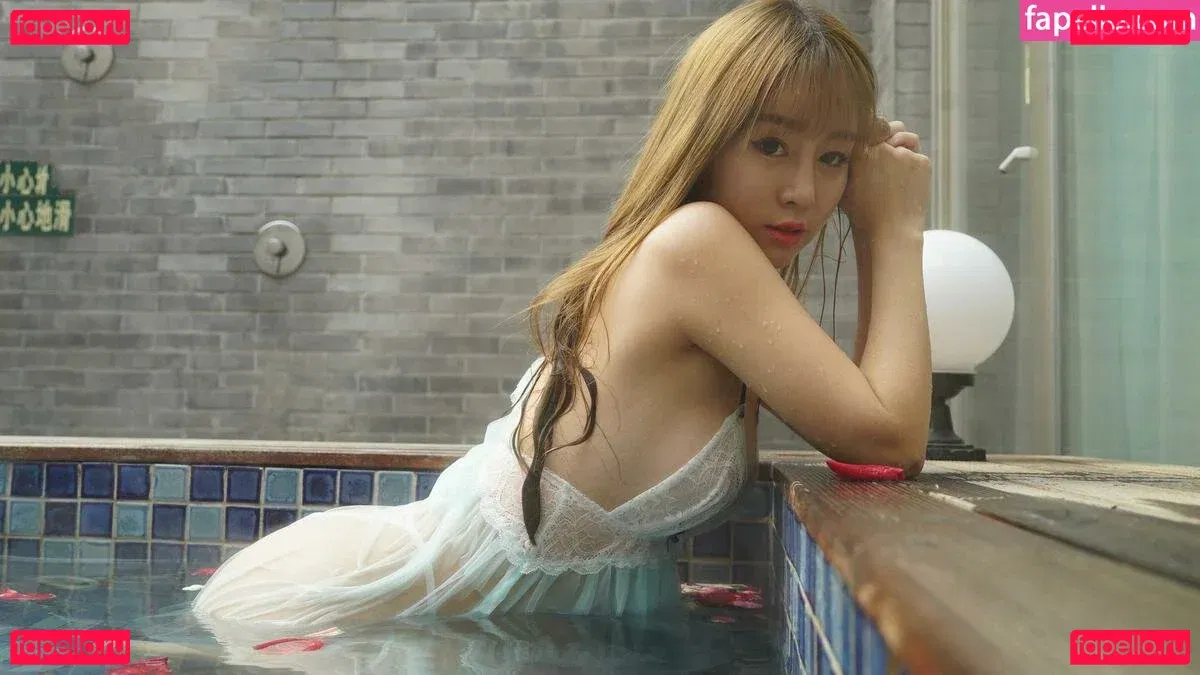 Xoreneeo Onlyfans Photo Gallery 