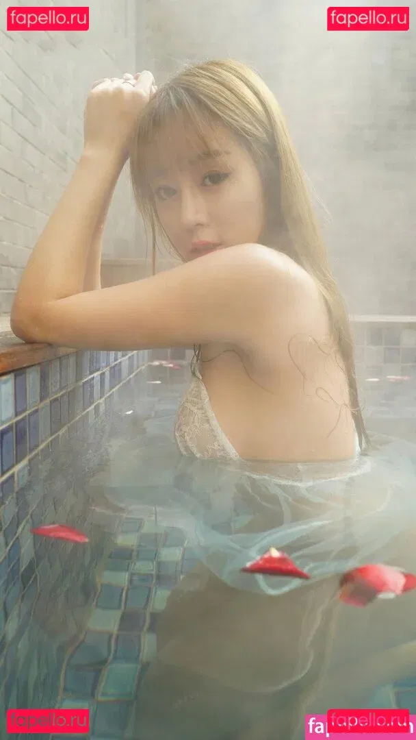 Xoreneeo Onlyfans Photo Gallery 