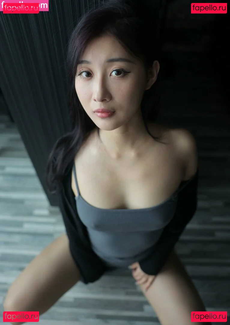 Xoreneeo Onlyfans Photo Gallery 