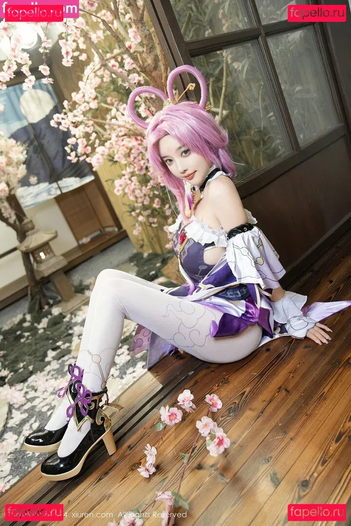 Xoreneeo Onlyfans Photo Gallery 