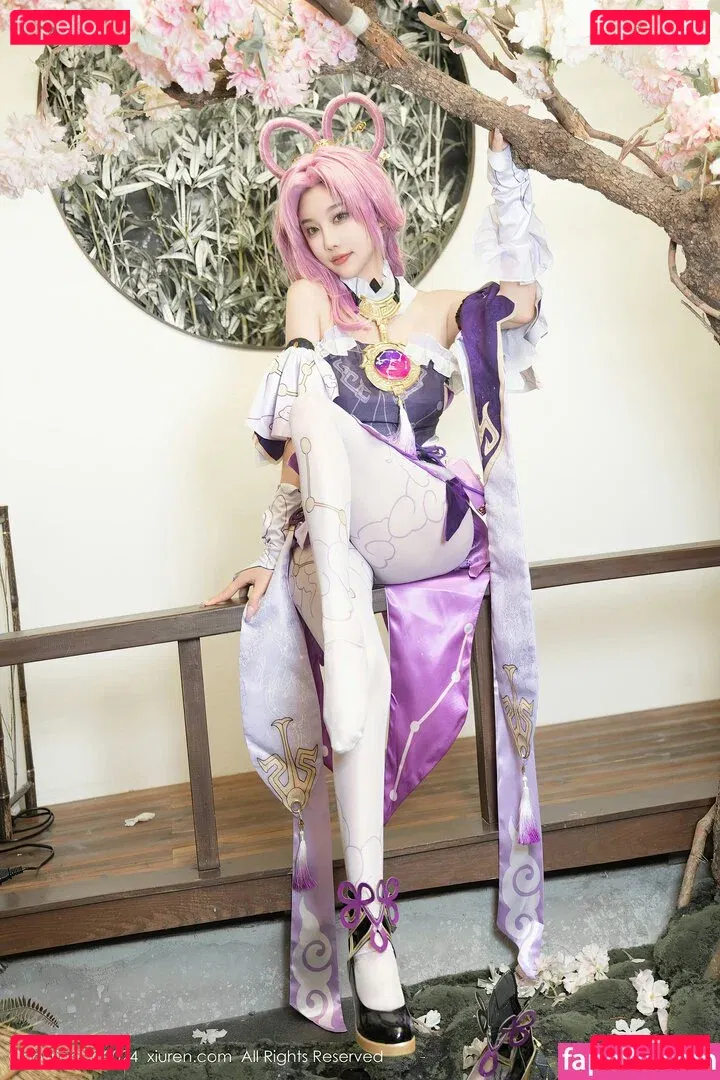 Xoreneeo Onlyfans Photo Gallery 