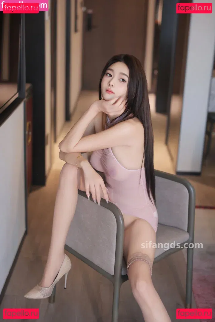 Xoreneeo Onlyfans Photo Gallery 