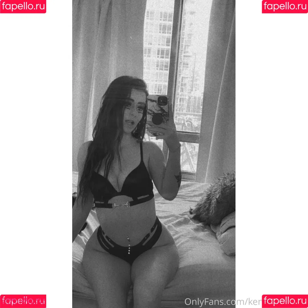 kenziemark Onlyfans Photo Gallery 