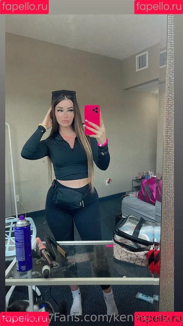 kenziemark Onlyfans Photo Gallery 