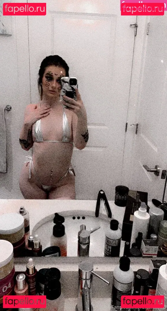 kenziemark Onlyfans Photo Gallery 
