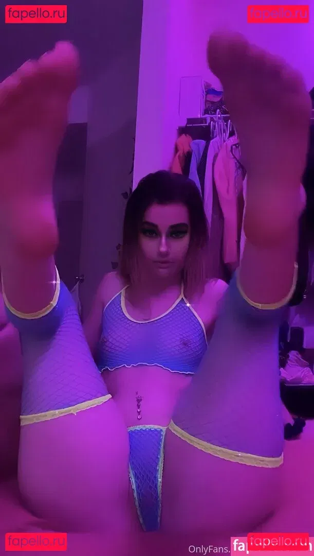 kenziemark Onlyfans Photo Gallery 