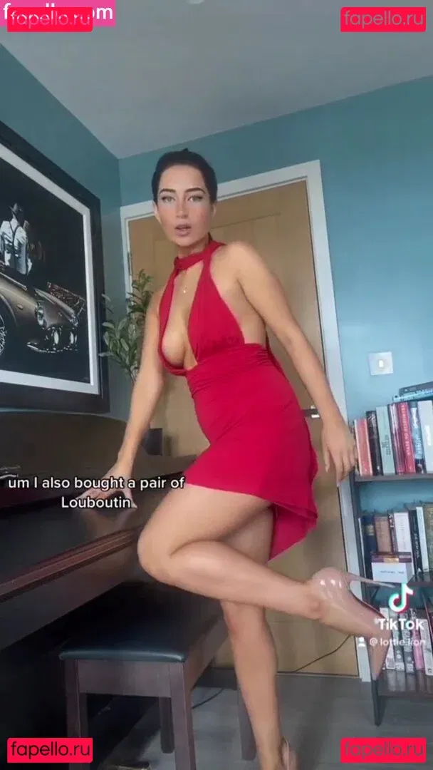 littlebitsoflottie Onlyfans Photo Gallery 