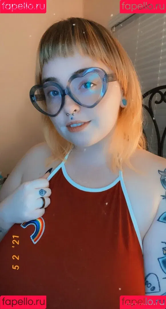 beebstv Onlyfans Photo Gallery 