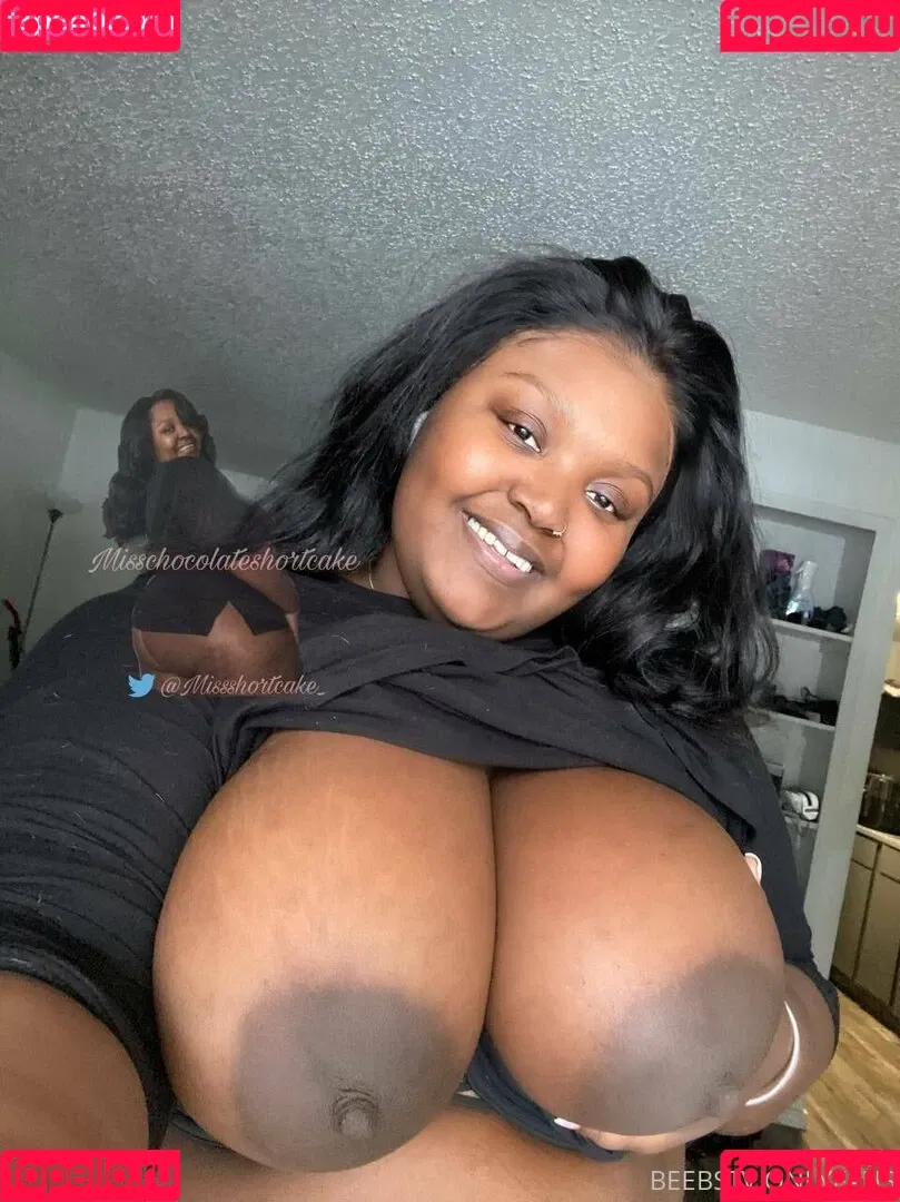 beebstv Onlyfans Photo Gallery 