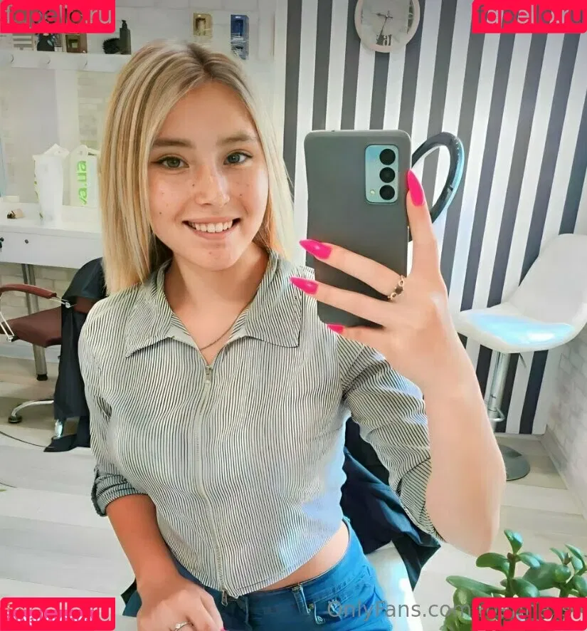 ioanna_si Onlyfans Photo Gallery 
