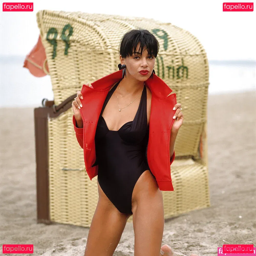 Verona Pooth Onlyfans Photo Gallery 