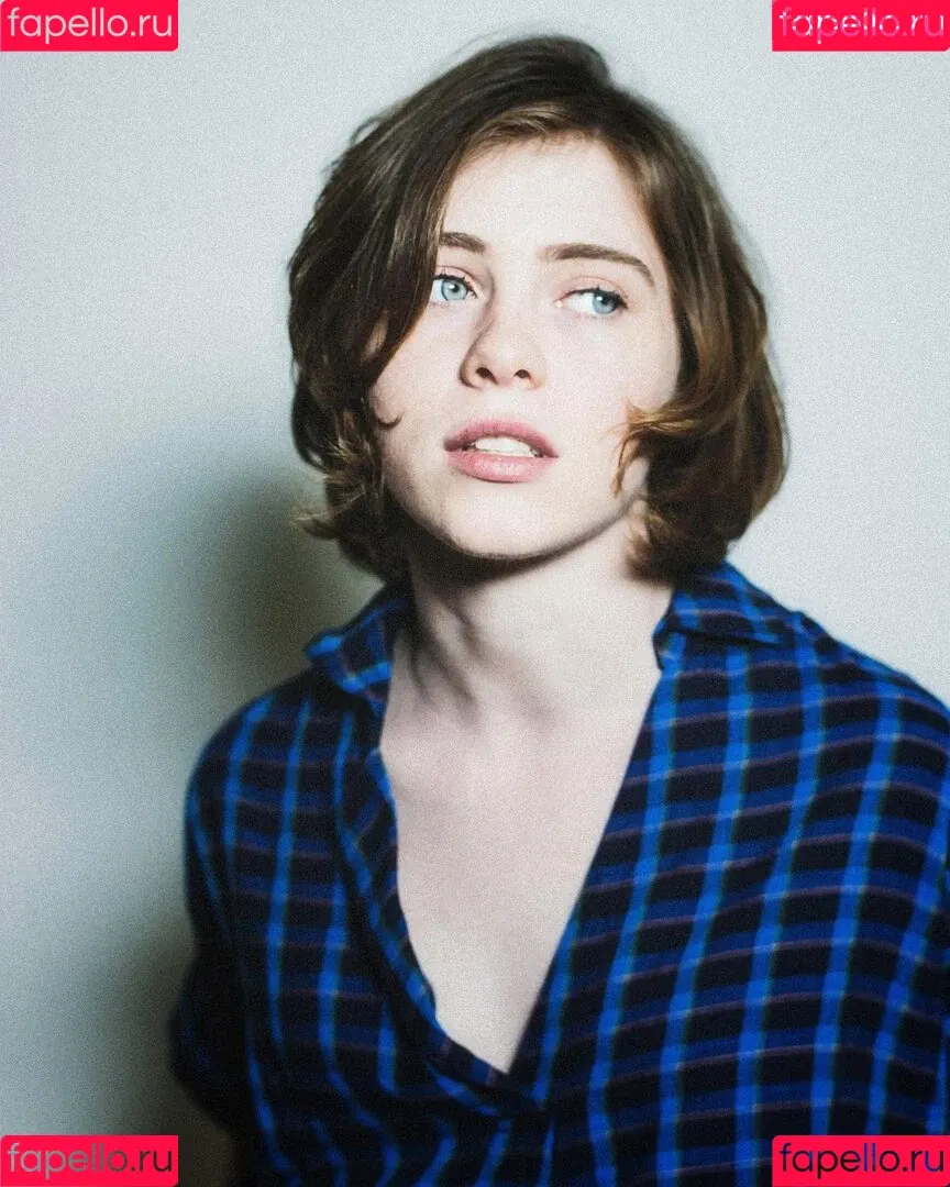 Sophia Lillis Onlyfans Photo Gallery 