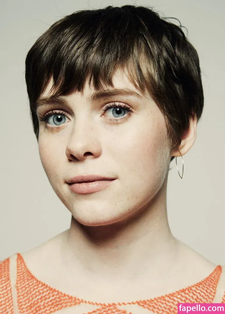 Sophia Lillis Onlyfans Photo Gallery 