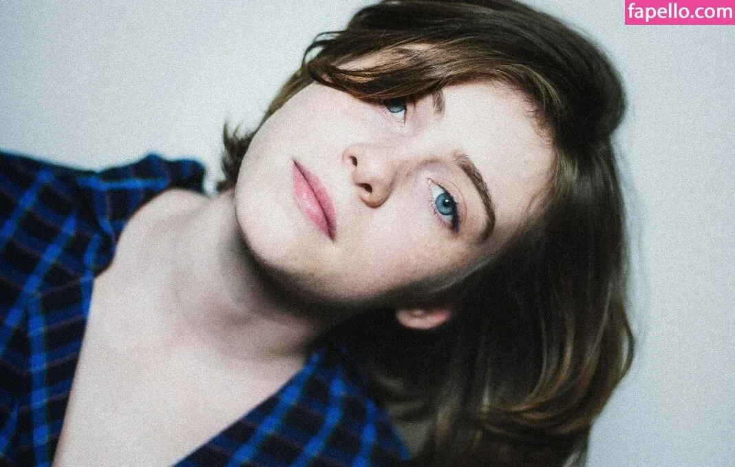 Sophia Lillis Onlyfans Photo Gallery 