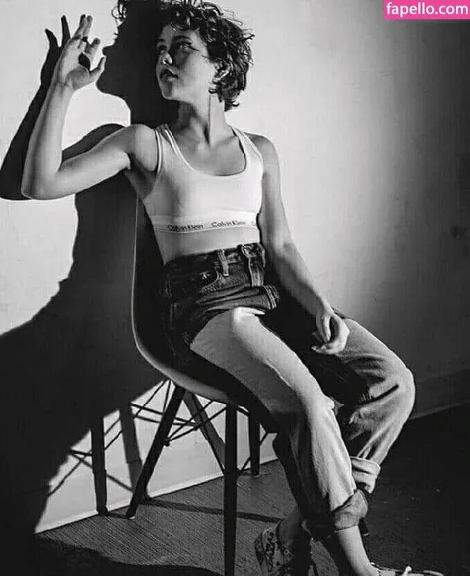 Sophia Lillis Onlyfans Photo Gallery 