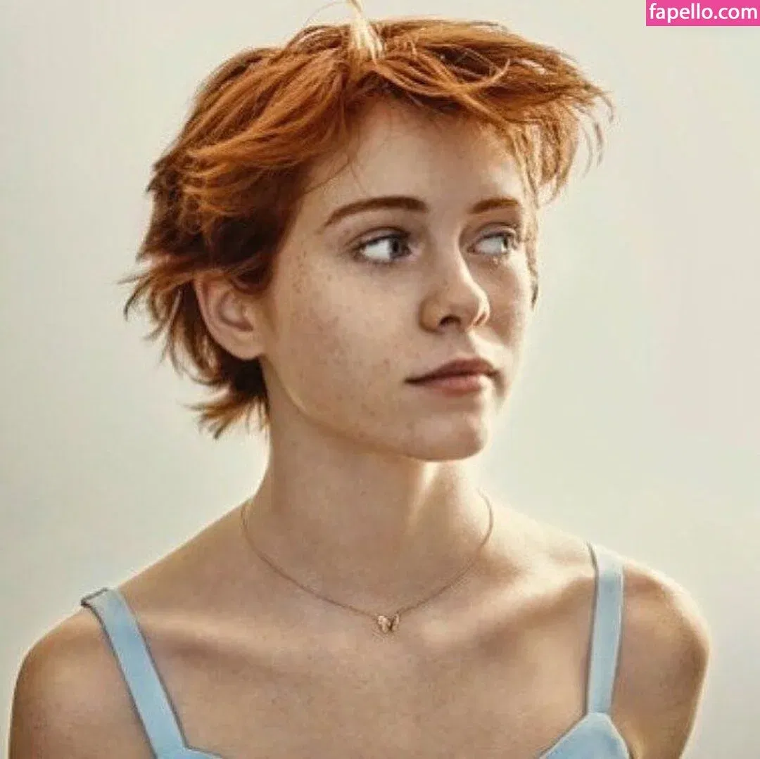 Sophia Lillis Onlyfans Photo Gallery 