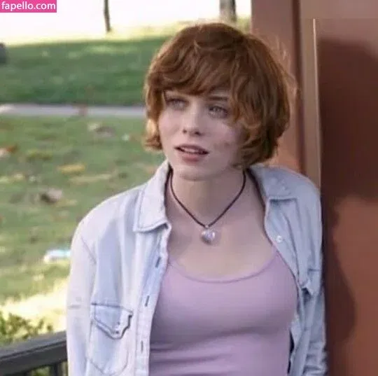 Sophia Lillis Onlyfans Photo Gallery 