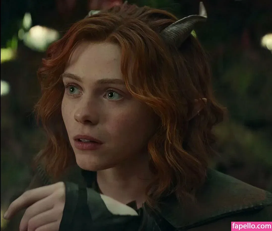 Sophia Lillis Onlyfans Photo Gallery 