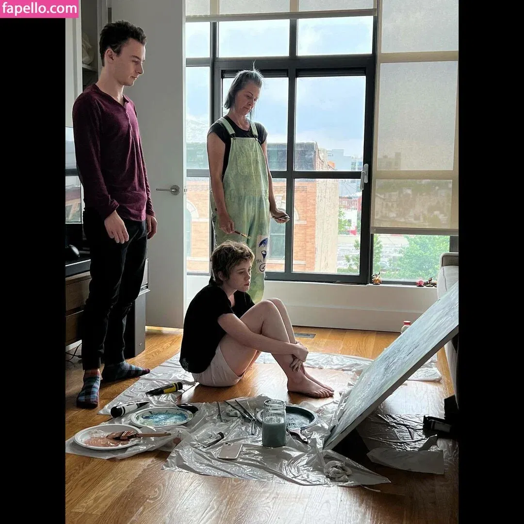 Sophia Lillis Onlyfans Photo Gallery 