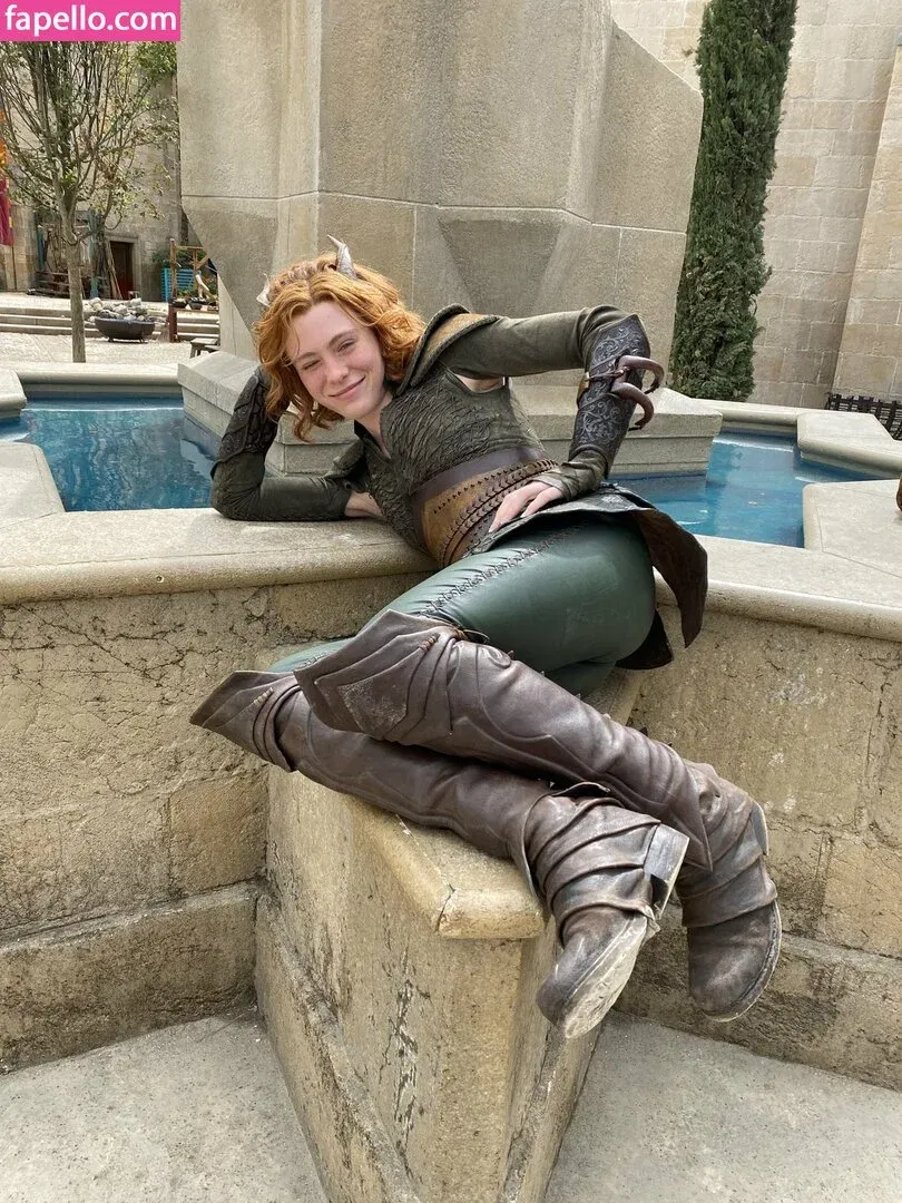 Sophia Lillis Onlyfans Photo Gallery 