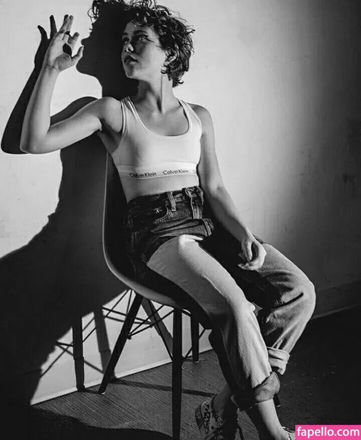 Sophia Lillis Onlyfans Photo Gallery 