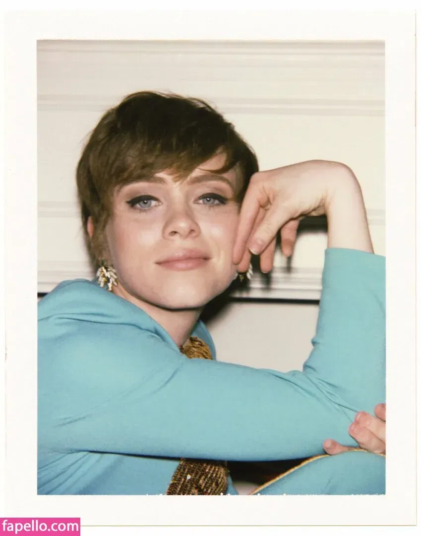 Sophia Lillis Onlyfans Photo Gallery 