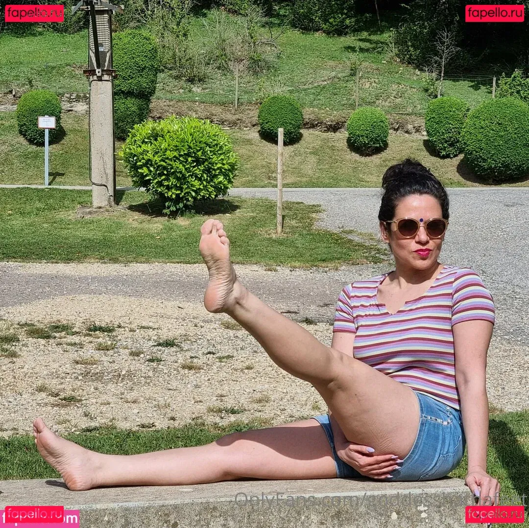 goddesshathafeet Onlyfans Photo Gallery 