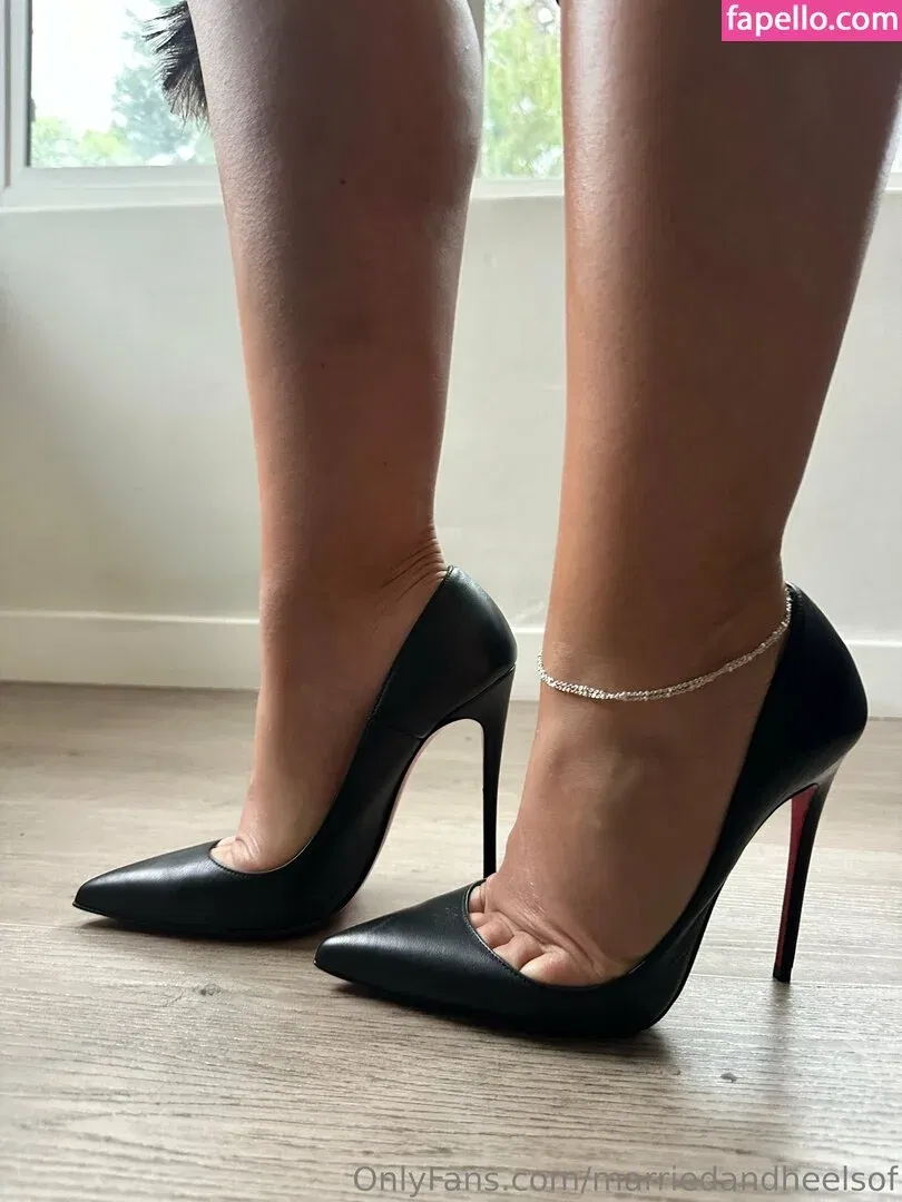 marriedandheelsof Onlyfans Photo Gallery 