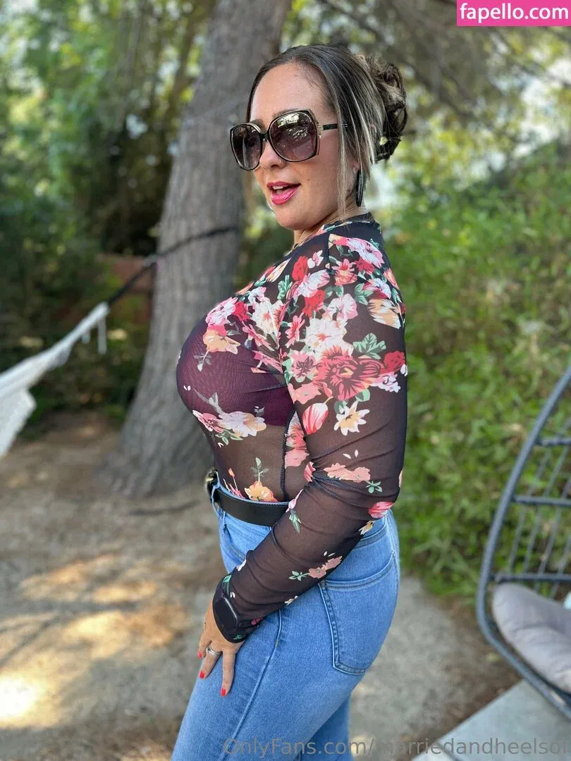 marriedandheelsof Onlyfans Photo Gallery 